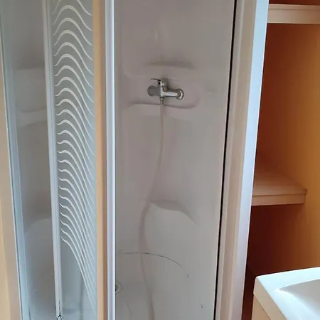 Mobil-home Avec Terrasse - 4 Pers. - Api-1-52-2034 *